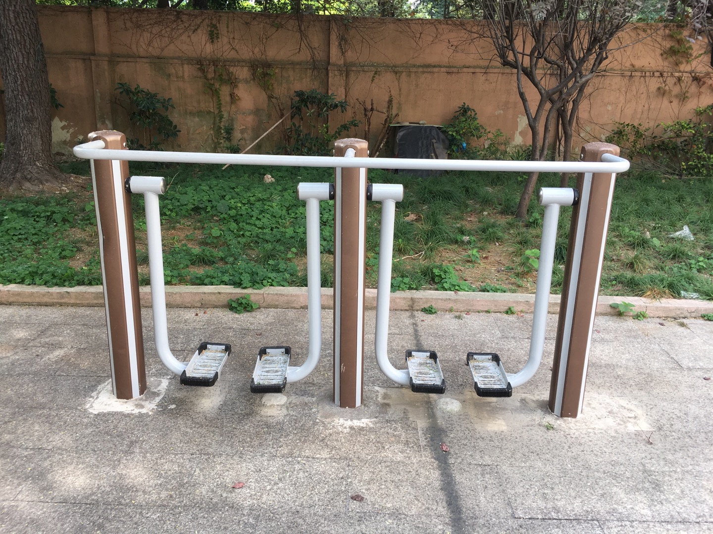 雙位太空漫步機(jī)