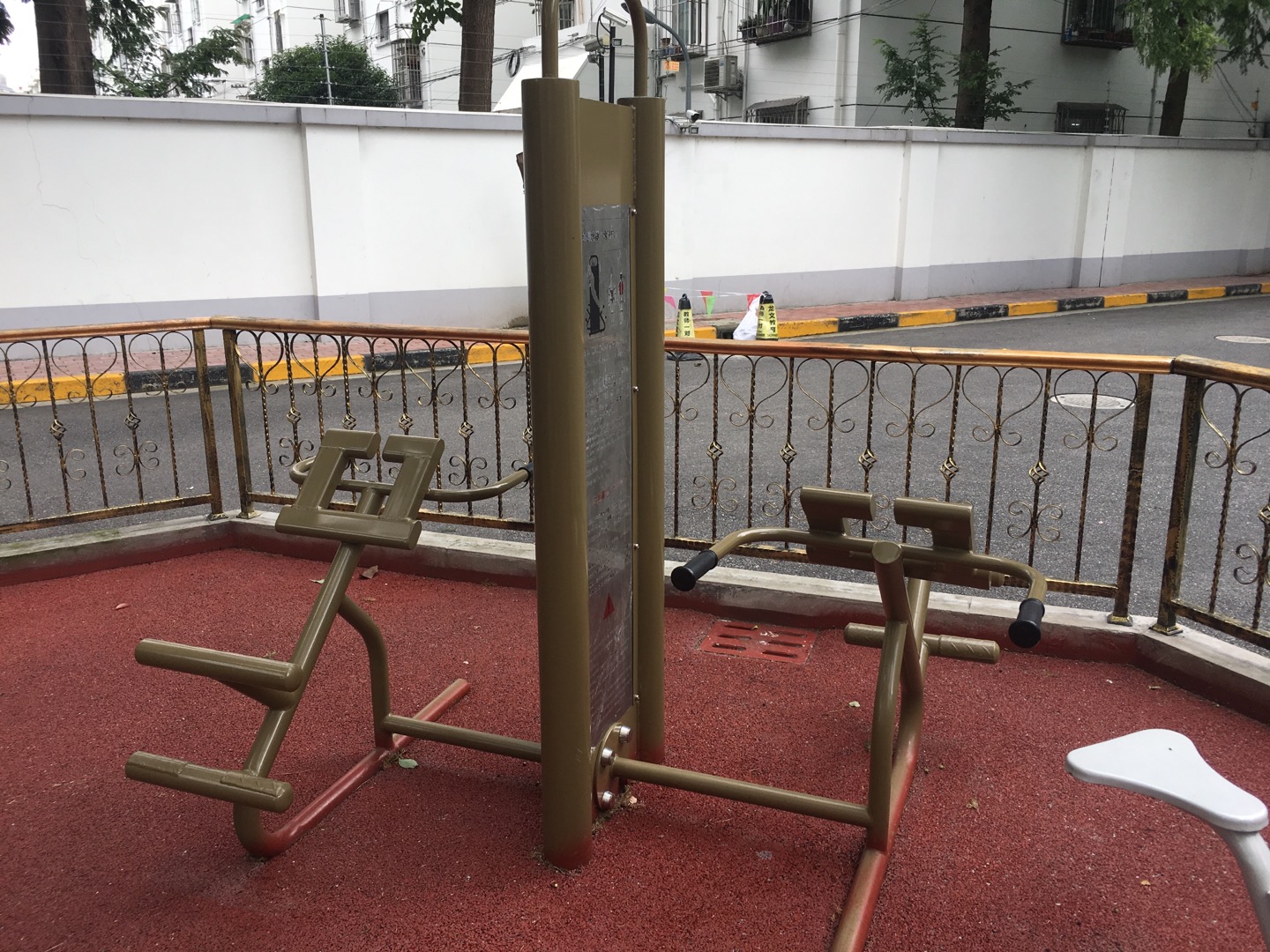 背肌訓(xùn)練器