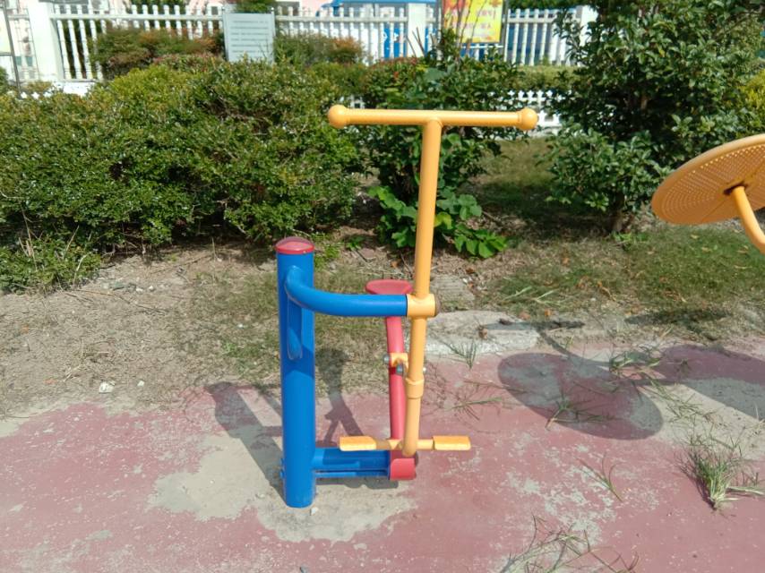 健騎機(jī) 健騎機(jī)