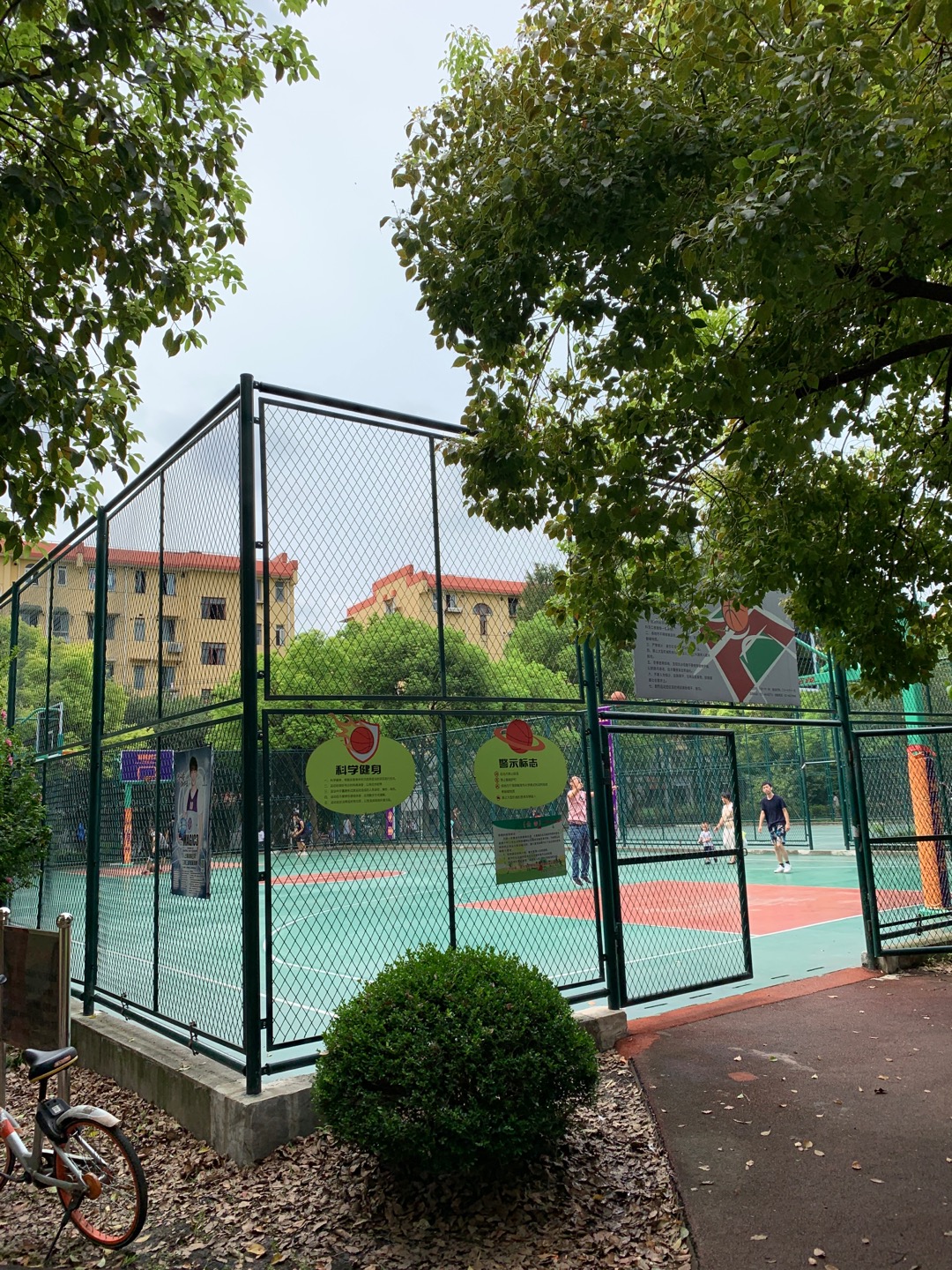 淞南八村市民籃球場