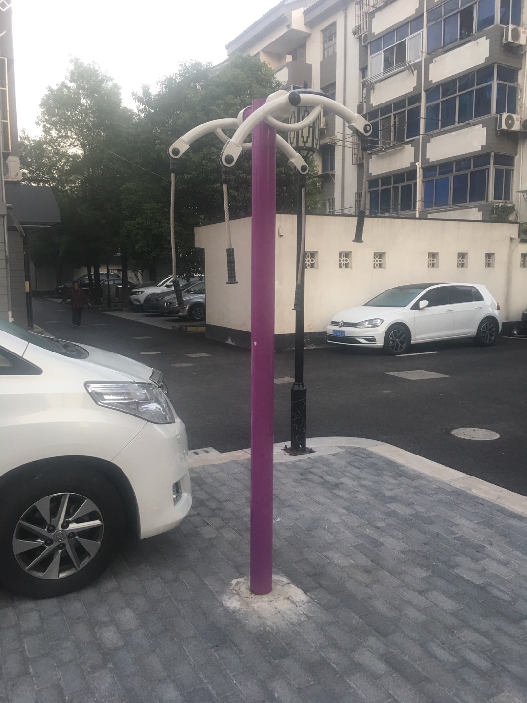 上肢牽引器(兩站位) 上肢牽引器(兩站位)