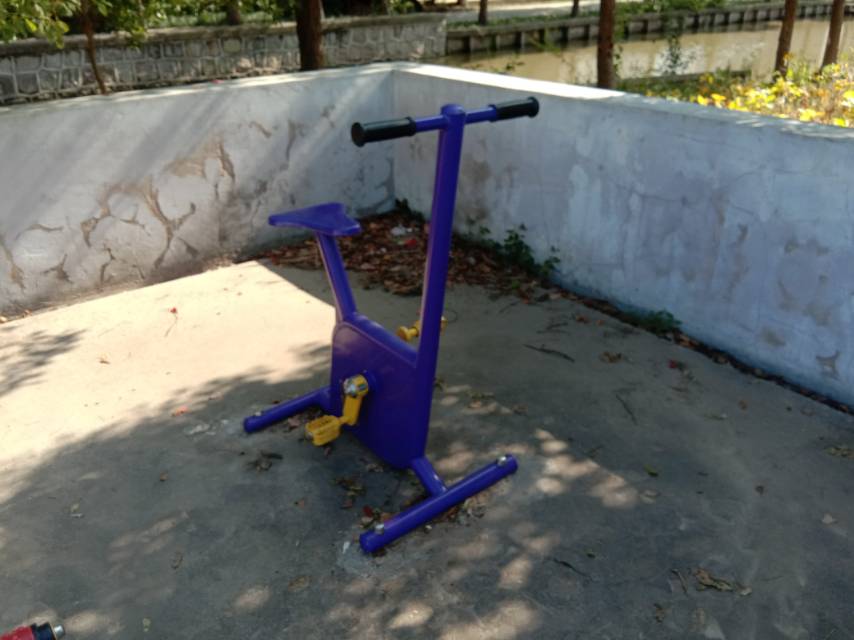 雙位健身車 雙位健身車