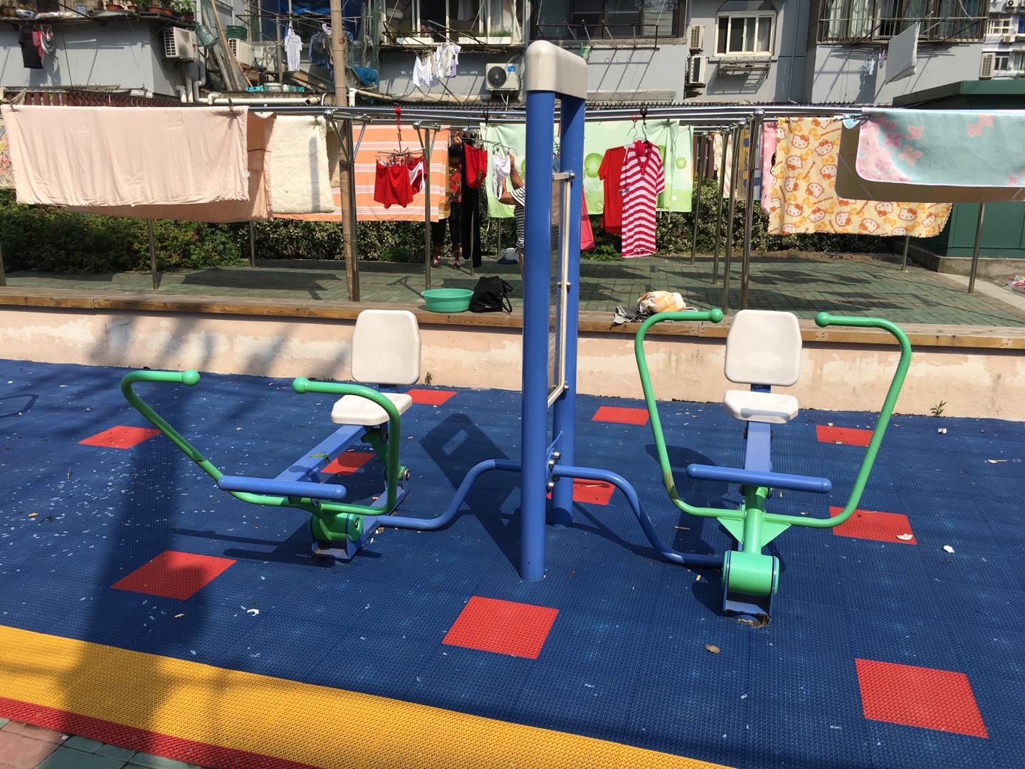 雙立柱平推平拉訓練器 雙立柱平推平拉訓練器