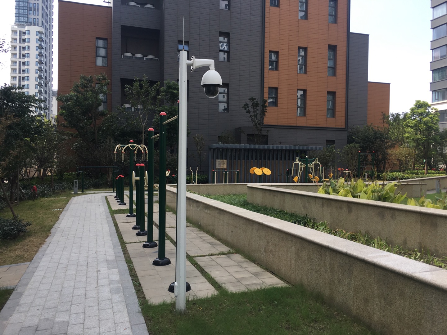 長灘盛東苑健身點(diǎn)1