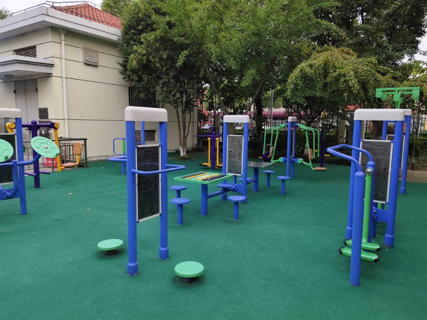 千步?jīng)苌鐓^(qū)健身點(diǎn)五