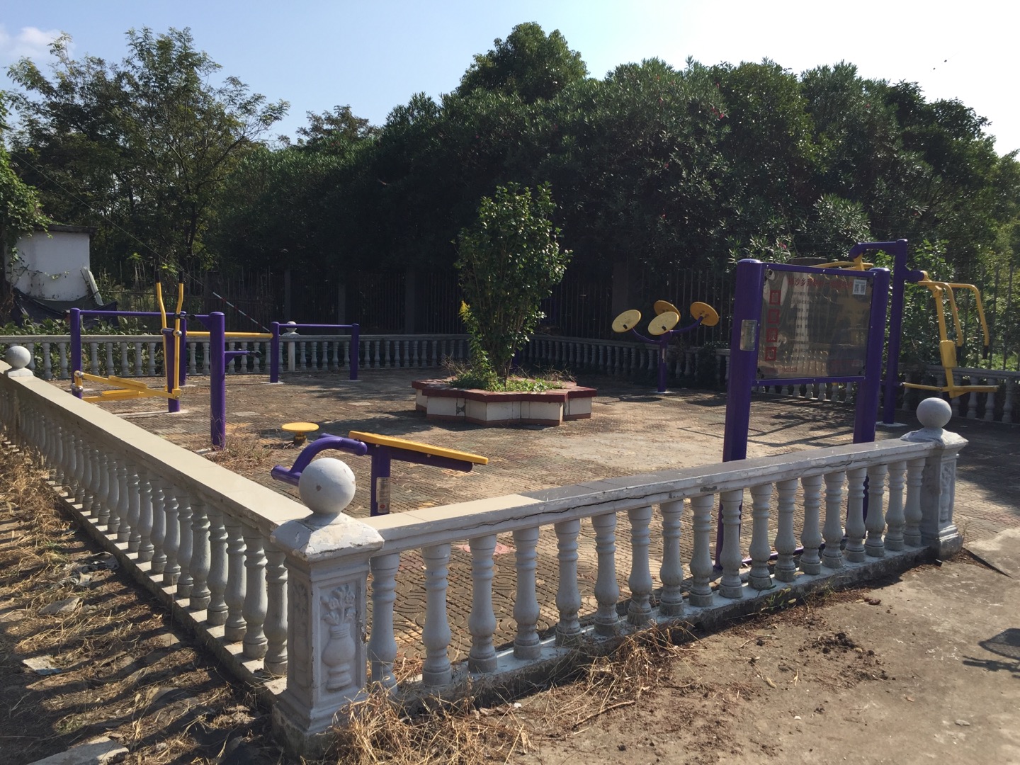 新聯(lián)村一組健身點(diǎn)