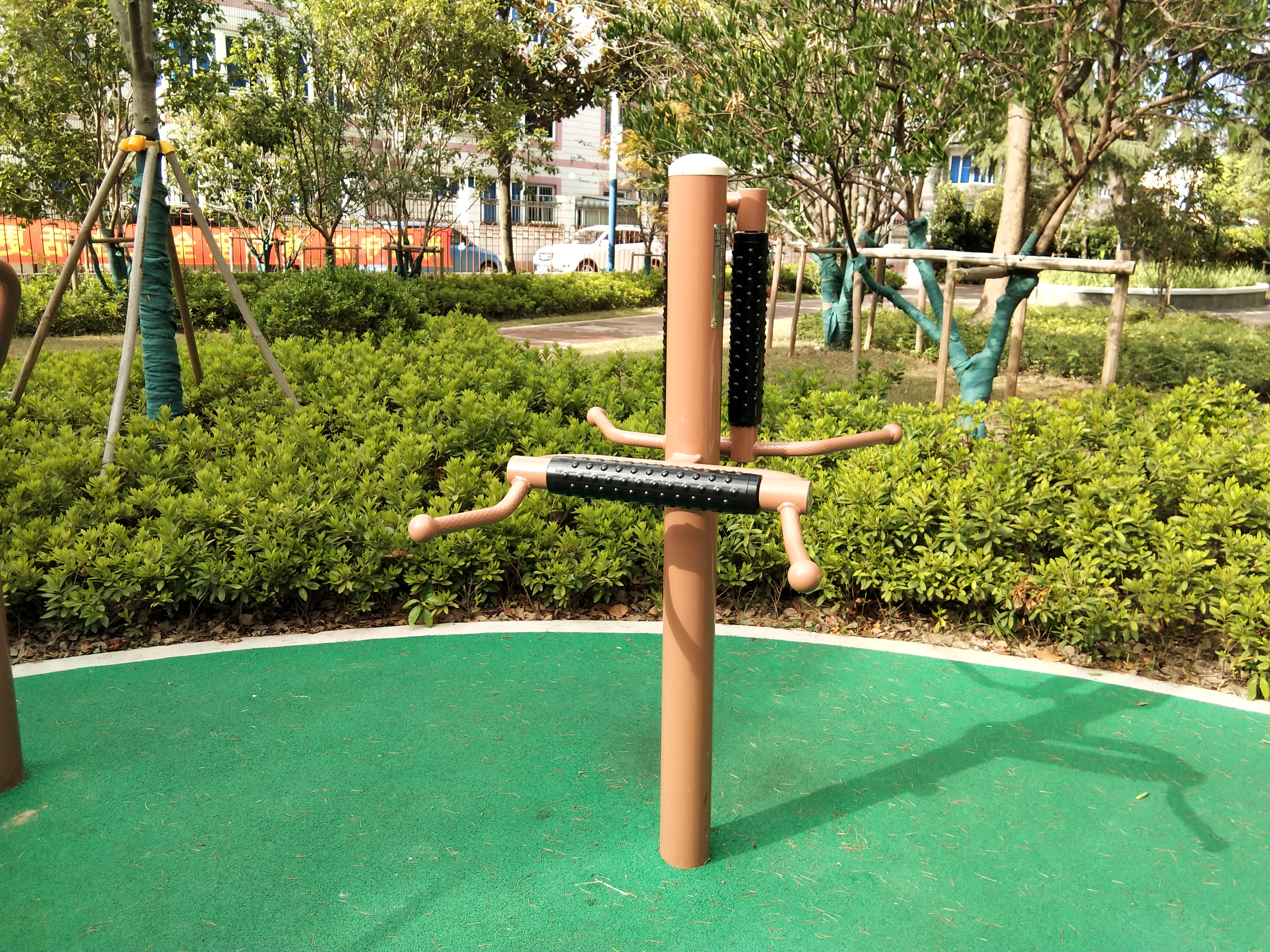 腰背按摩器 腰背按摩器