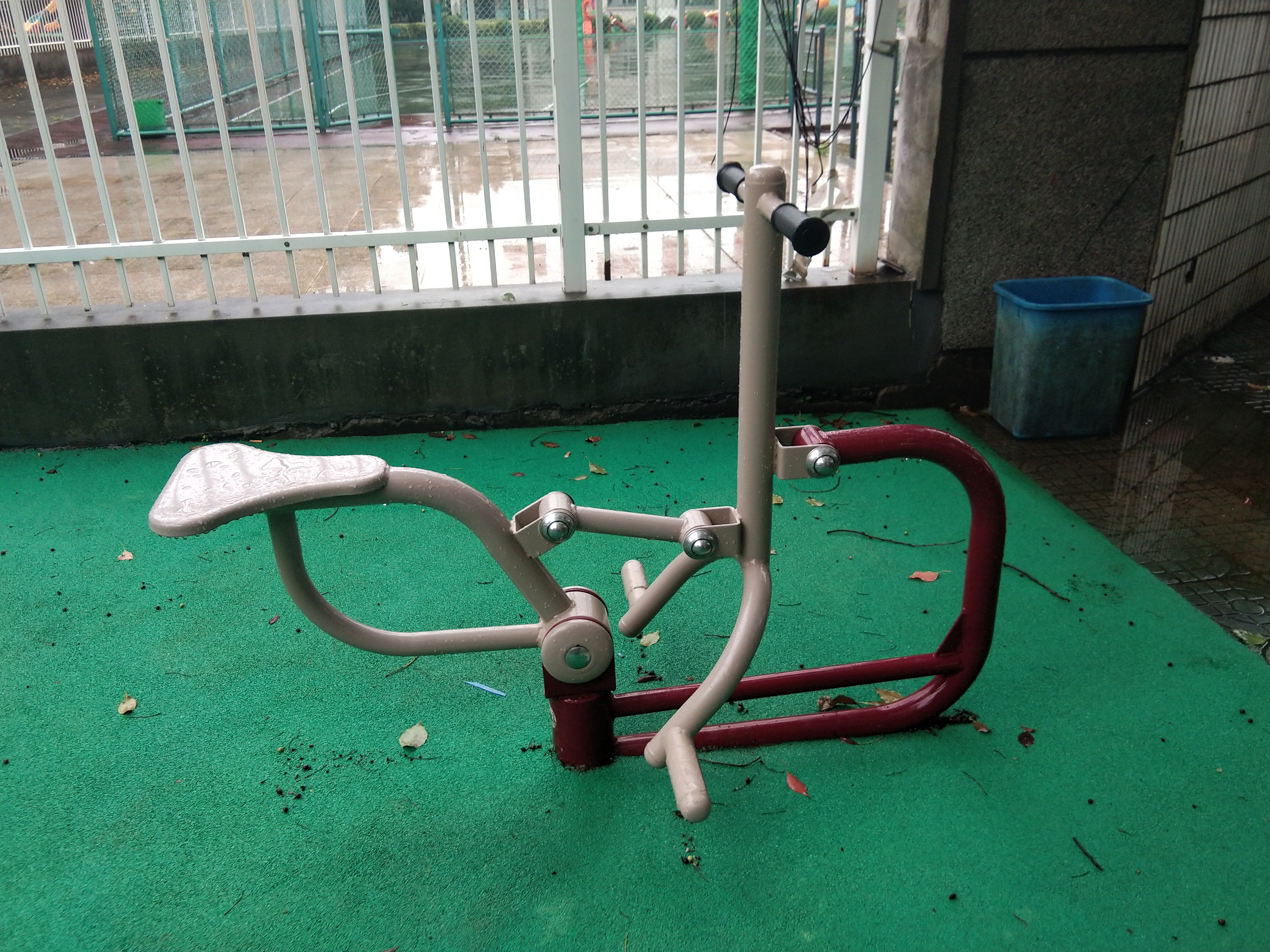 騎馬機(jī) 騎馬機(jī)