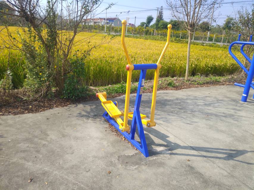 室外橢圓機(jī) 室外橢圓機(jī)