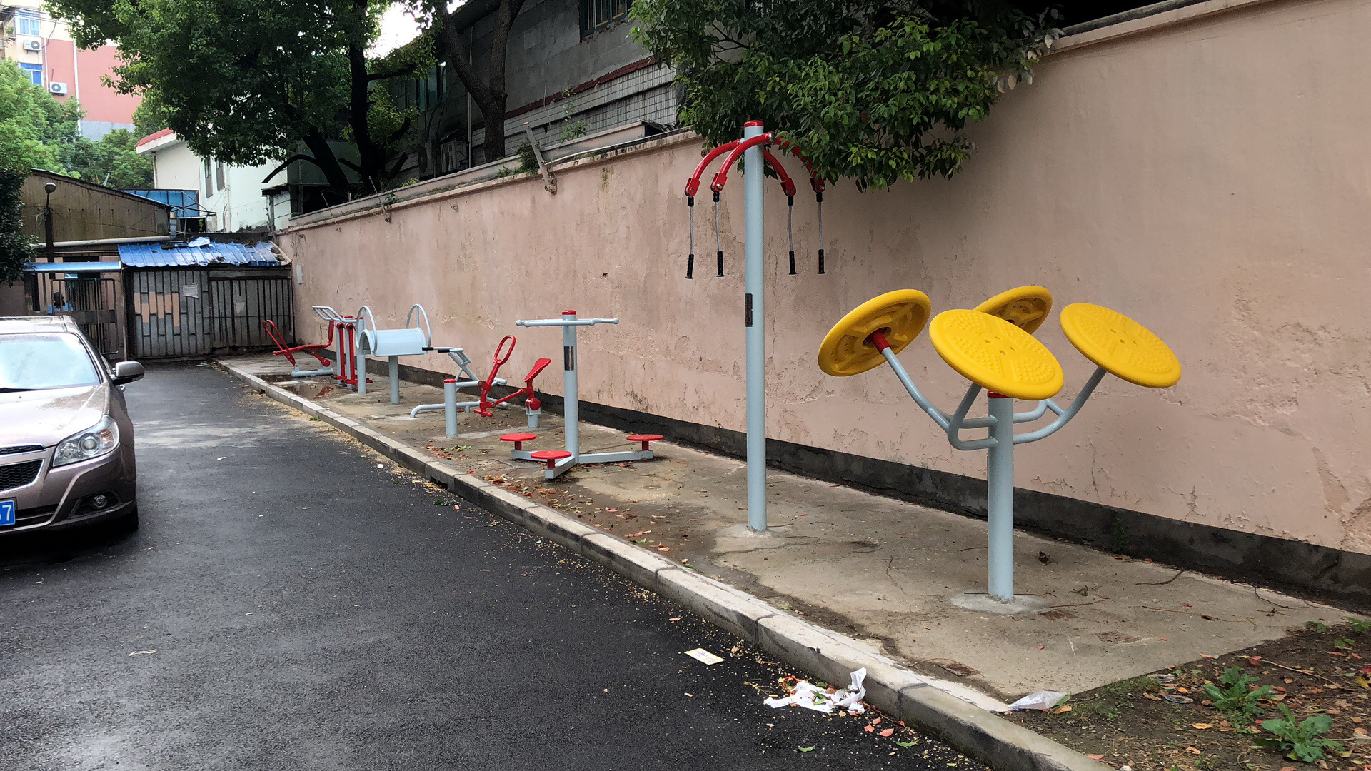 下南居委健身點(diǎn)