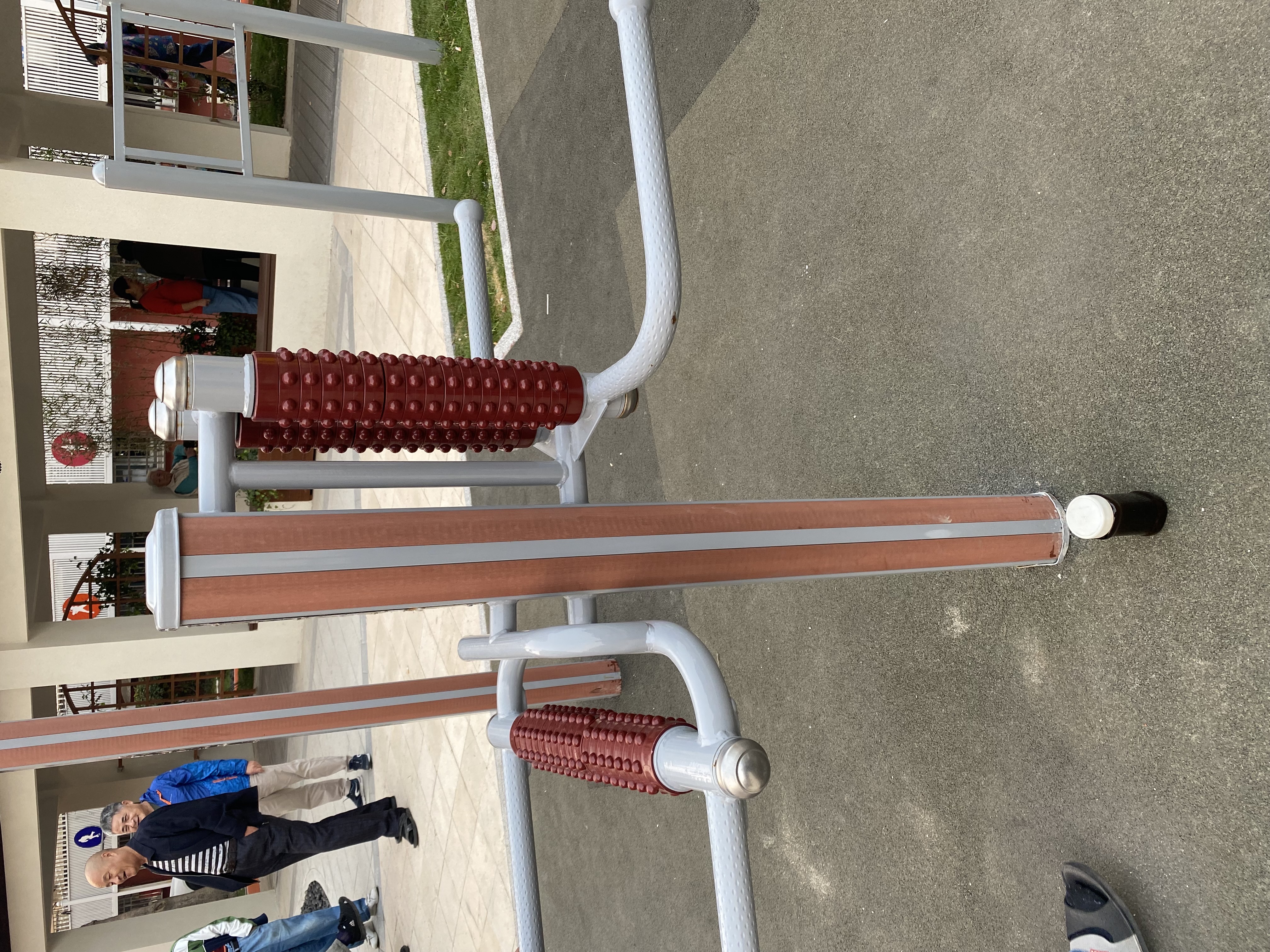 互動(dòng)式腰背按摩器