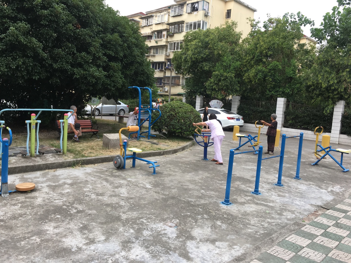金口二居小區(qū)第一健身點 金口二居小區(qū)第一健身點