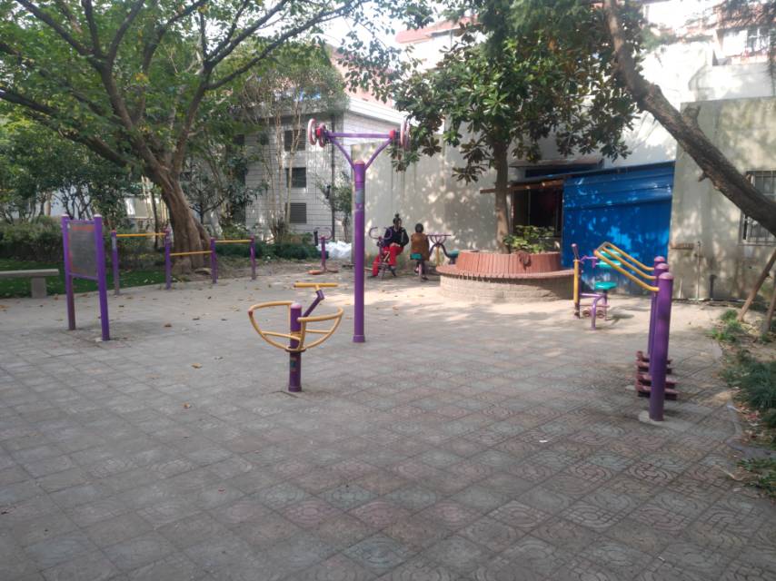 東陸路1182弄健身點