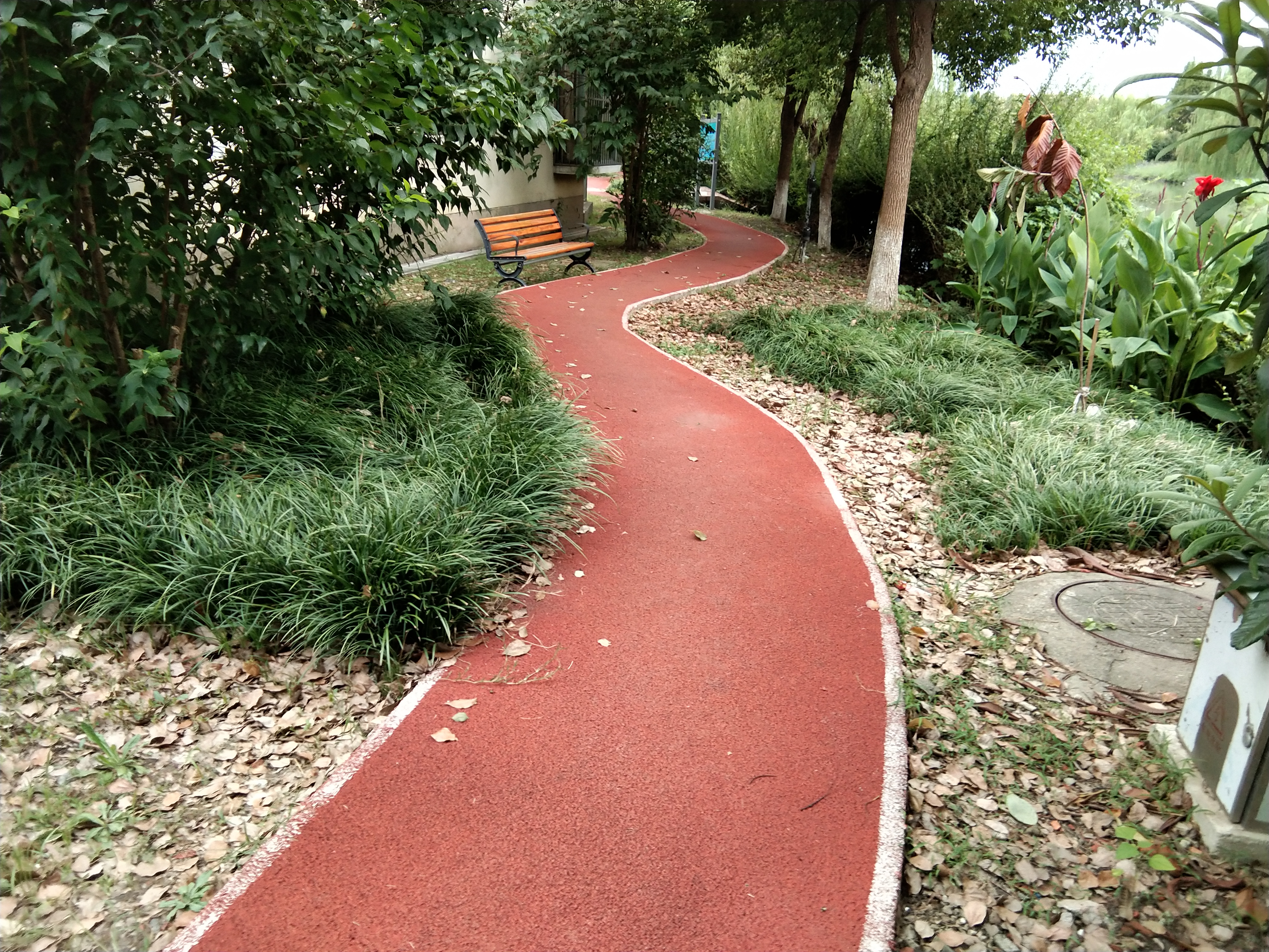 綠舟社區(qū)健身步道