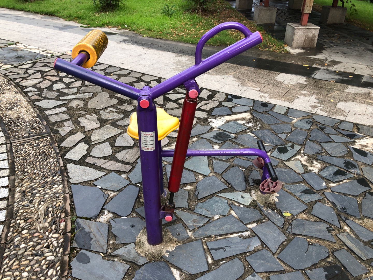 腹背鍛煉器 腹背鍛煉器