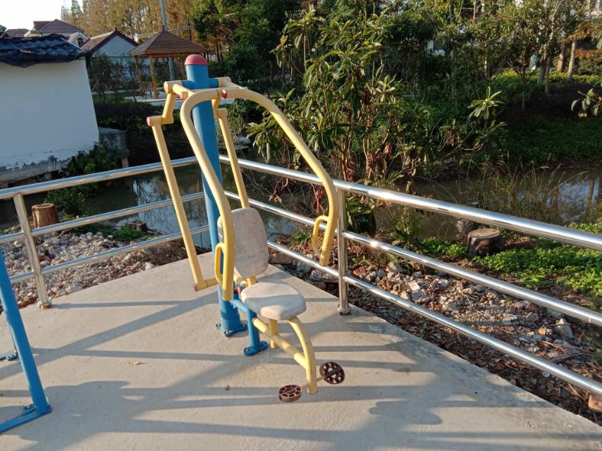 自重推胸器 自重推胸器