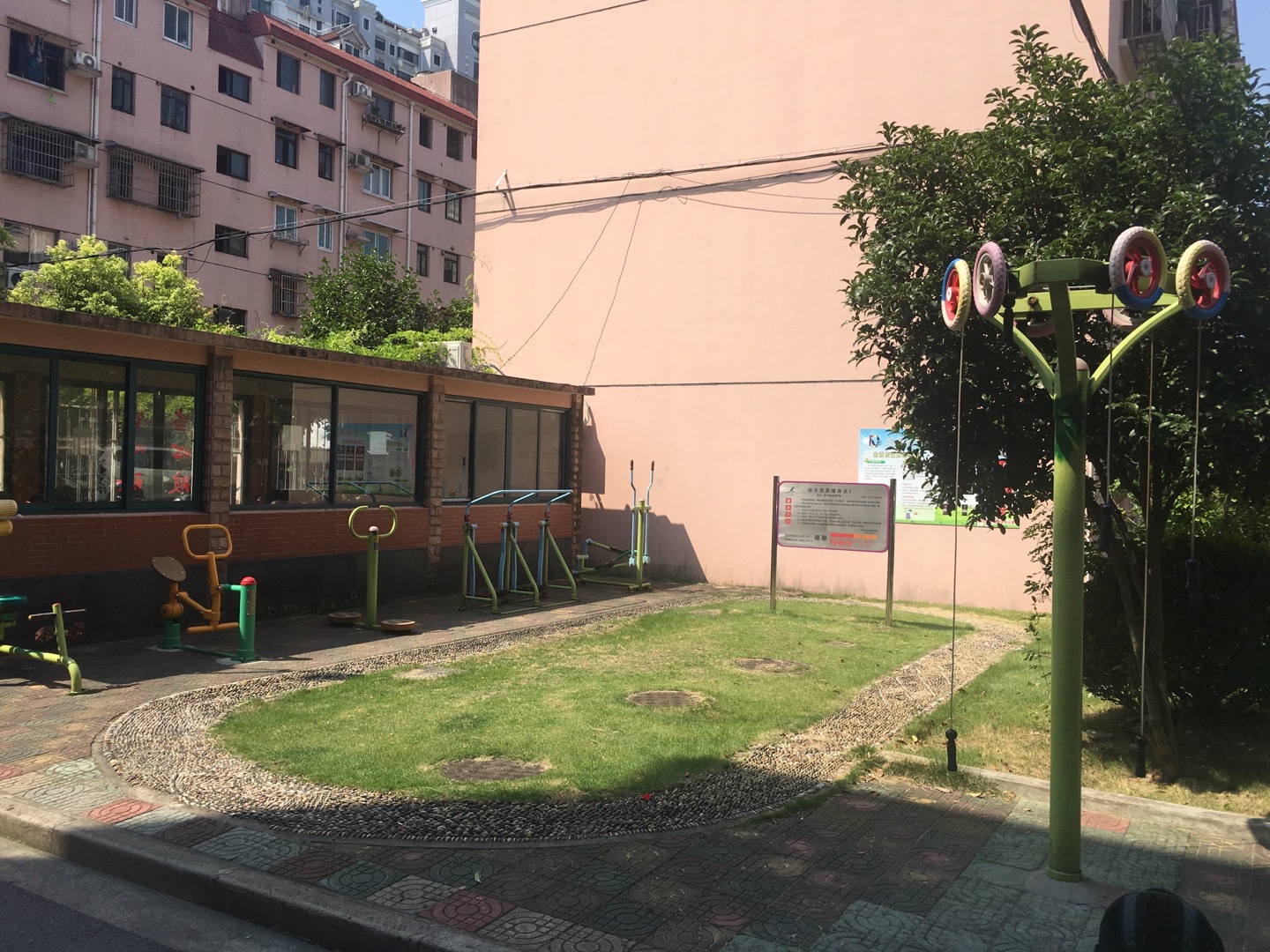 錦華居委張家宅小區(qū)點(diǎn)