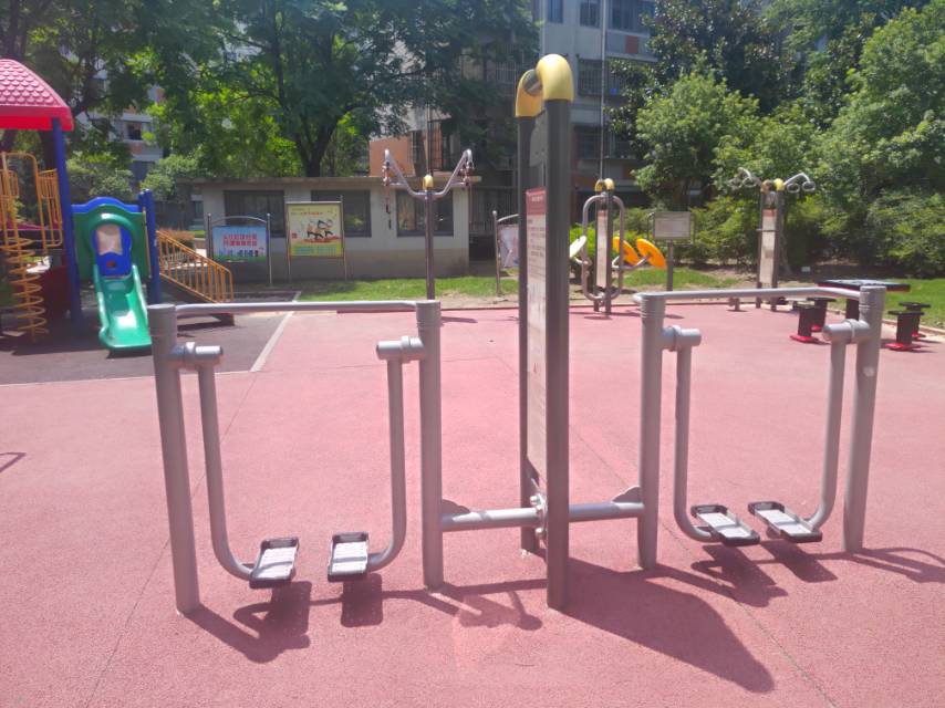 雙位太空漫步機(jī)