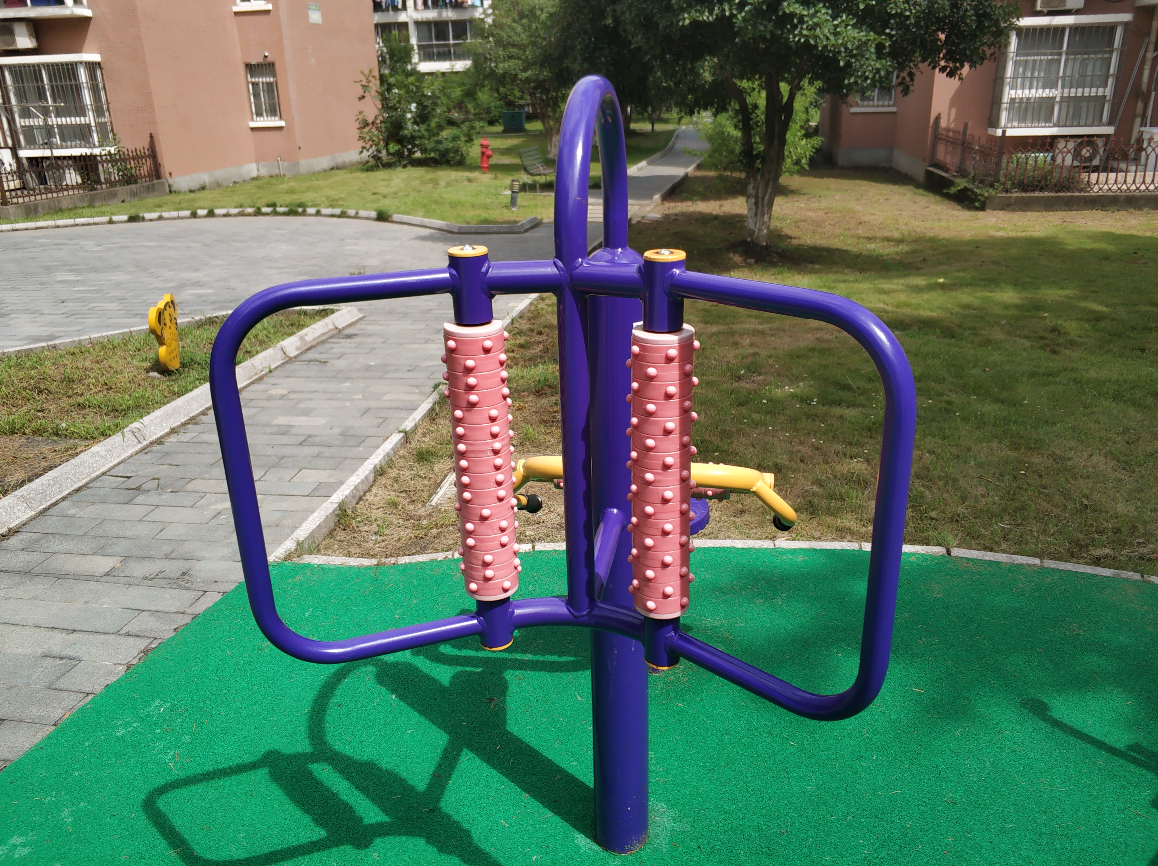 腰背按摩器 腰背按摩器