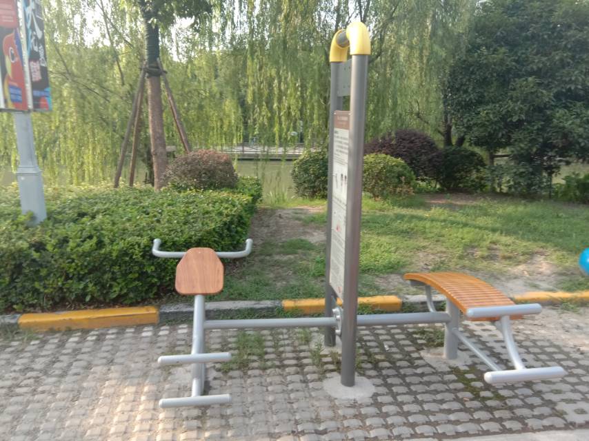 背肌訓(xùn)練器