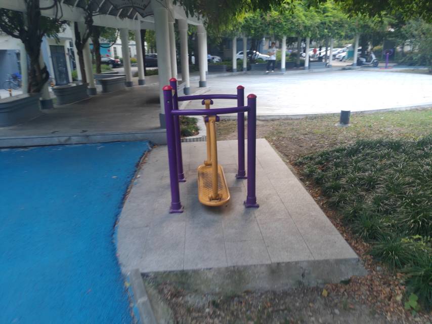 晃板健身器 晃板健身器