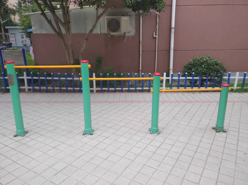 多聯(lián)壓腿架 多聯(lián)壓腿架