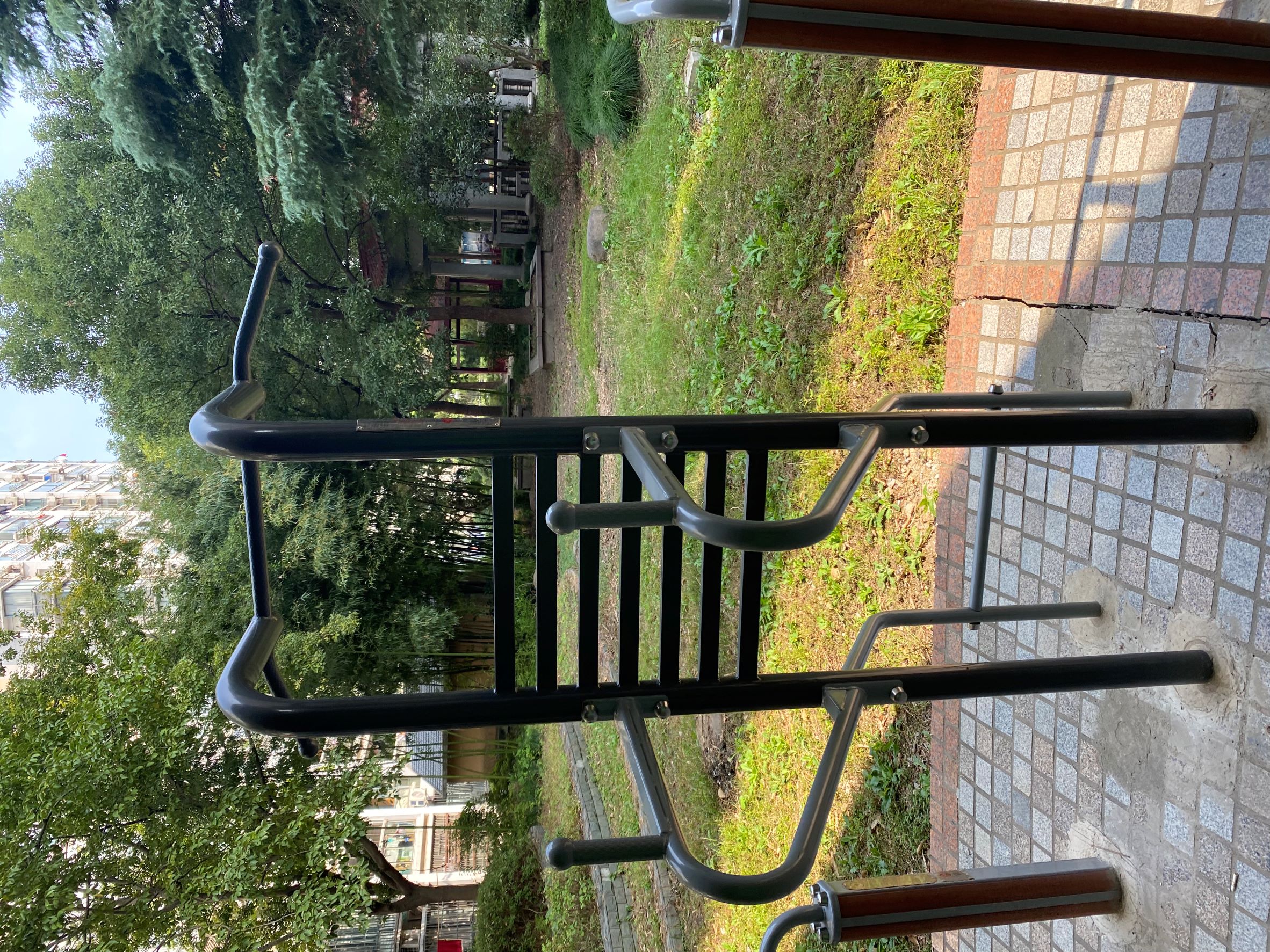 多功能訓練器 多功能訓練器