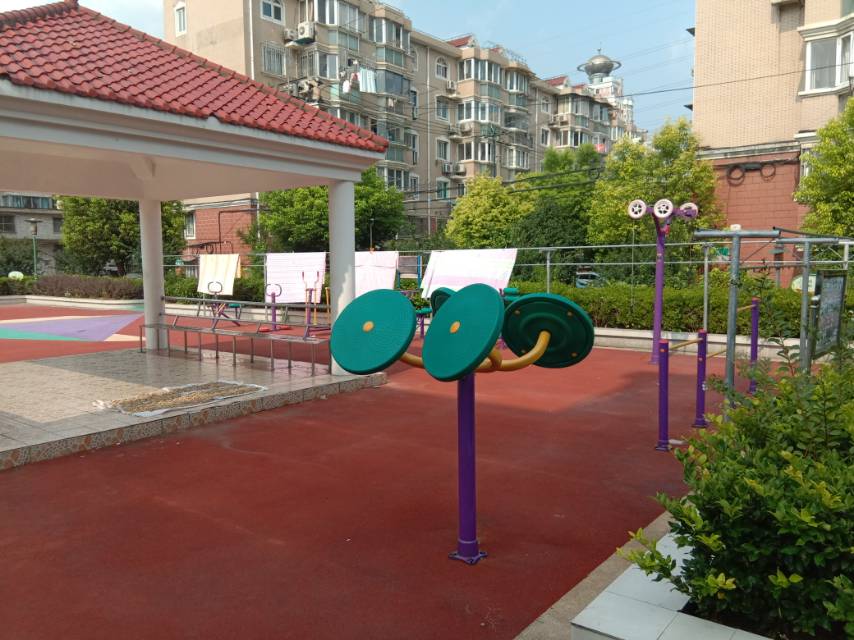 共富六居健身苑點