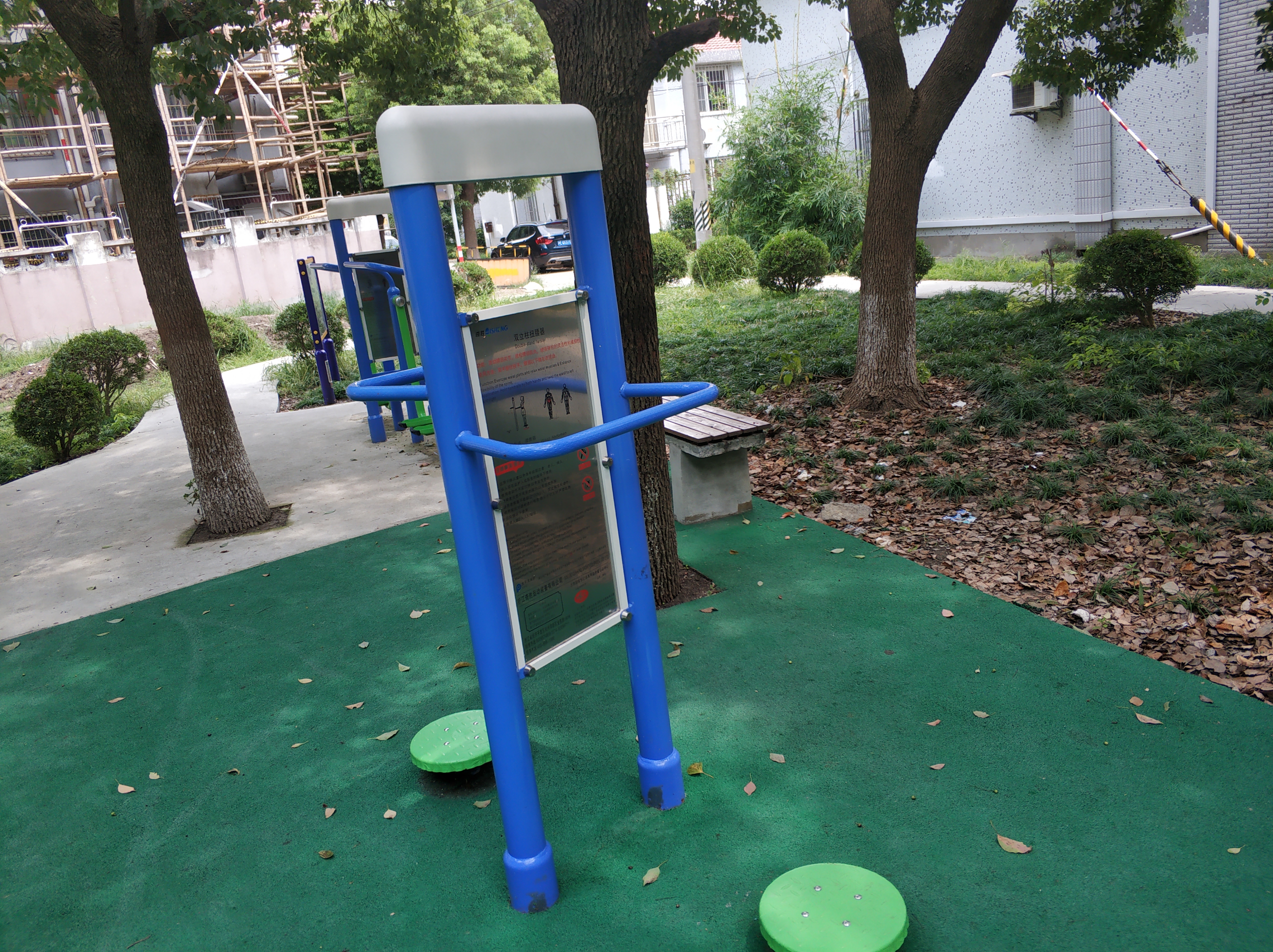 雙立柱扭腰器 雙立柱扭腰器