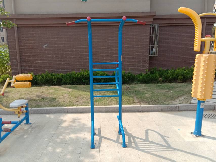 多功能訓(xùn)練器 多功能訓(xùn)練器