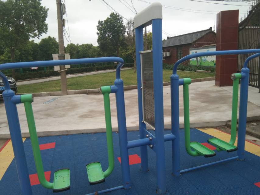 雙立柱太空漫步器 雙立柱太空漫步器