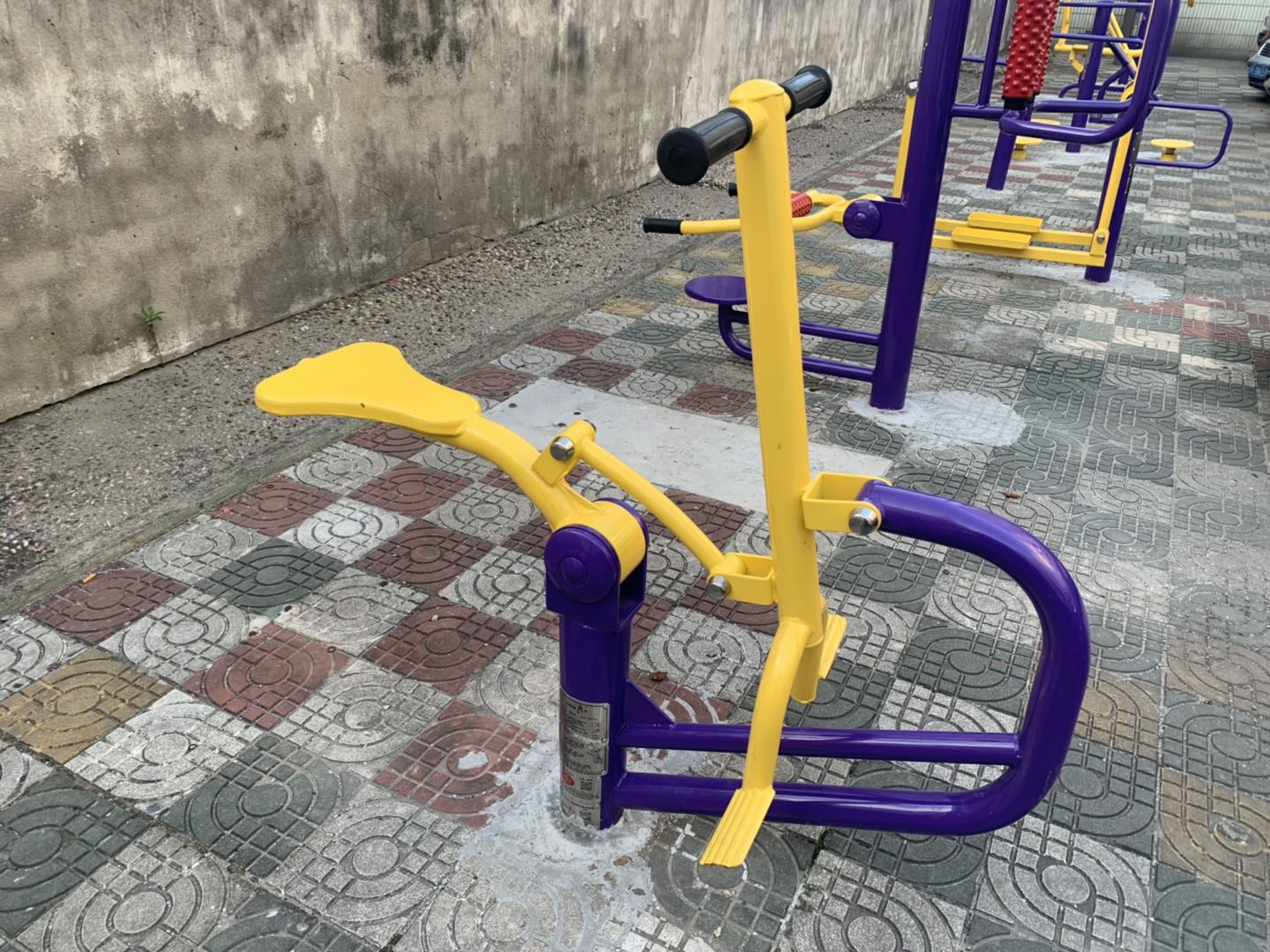 健騎機(jī) 健騎機(jī)