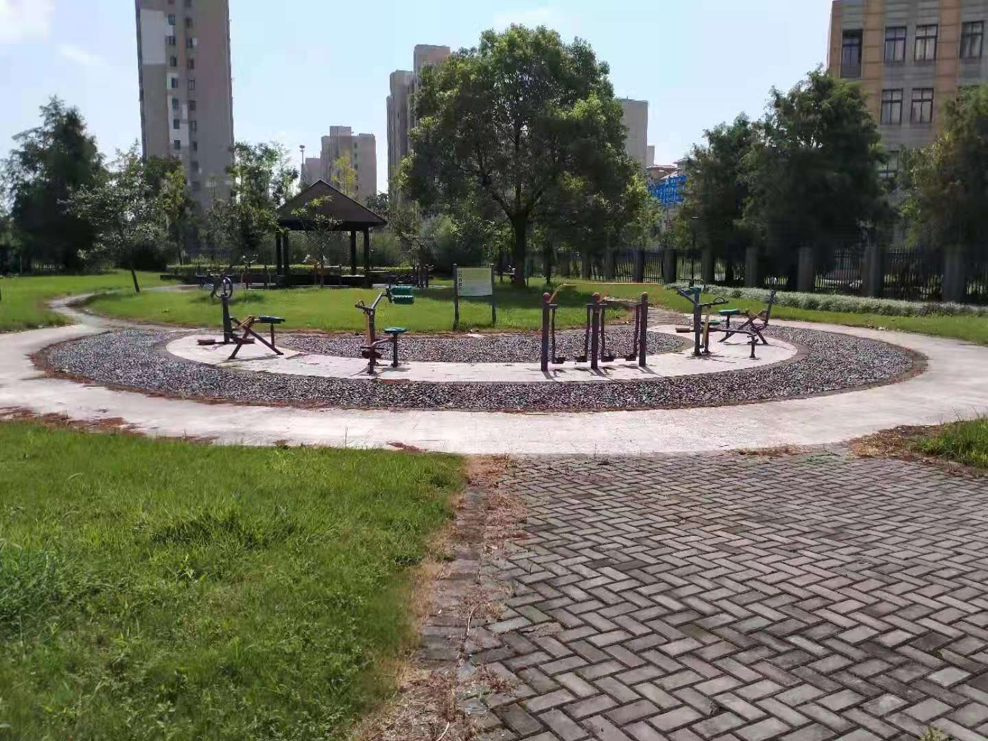 榮賢居委褚家榮苑健身點(diǎn) 榮賢居委褚家榮苑健身點(diǎn)