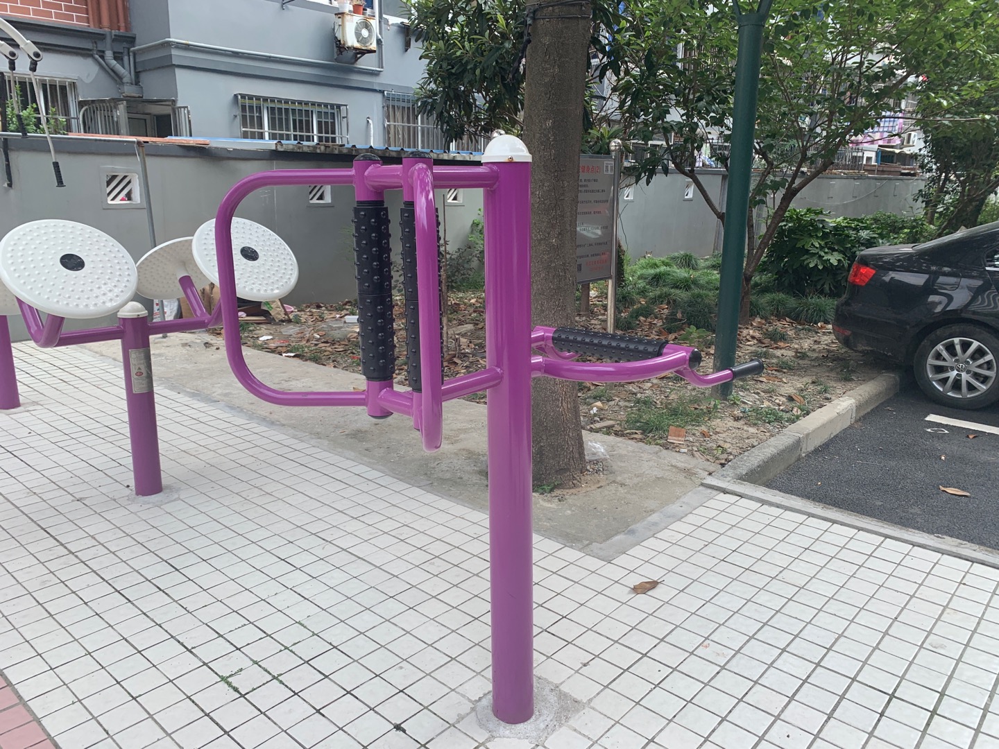 腰背按摩器 腰背按摩器