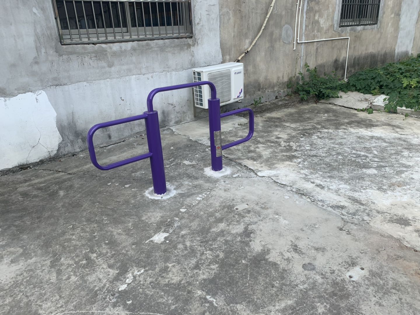 彈振壓腿器 彈振壓腿器