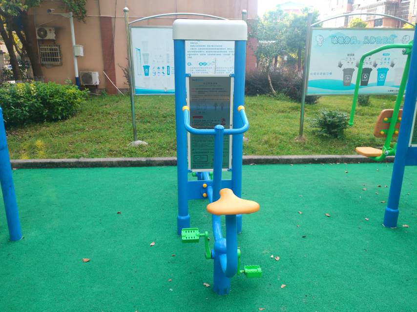 雙立柱健身車 雙立柱健身車