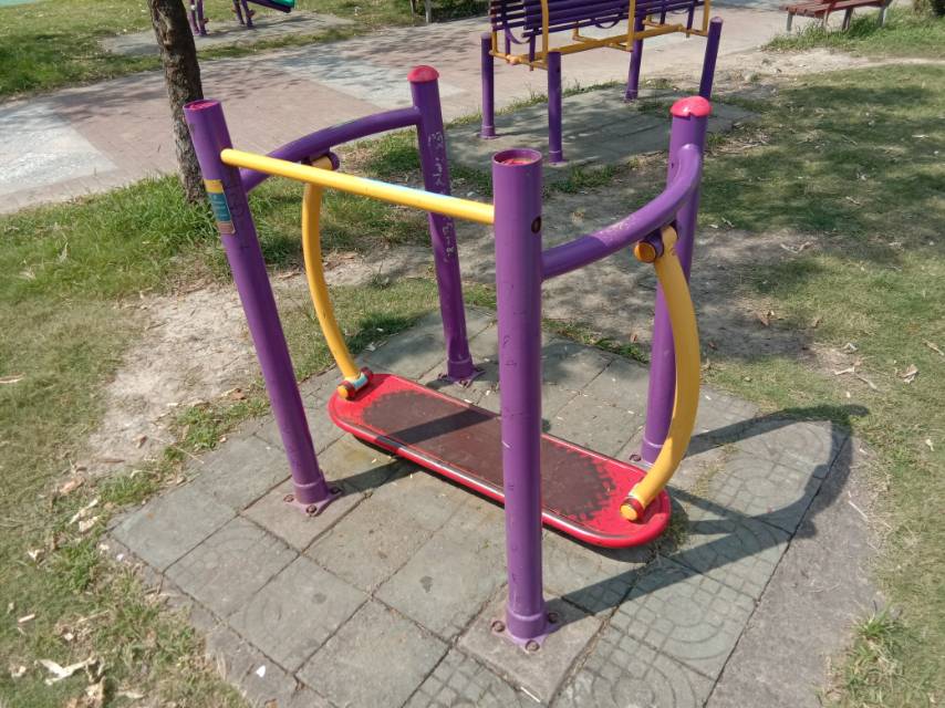 晃板健身器 晃板健身器