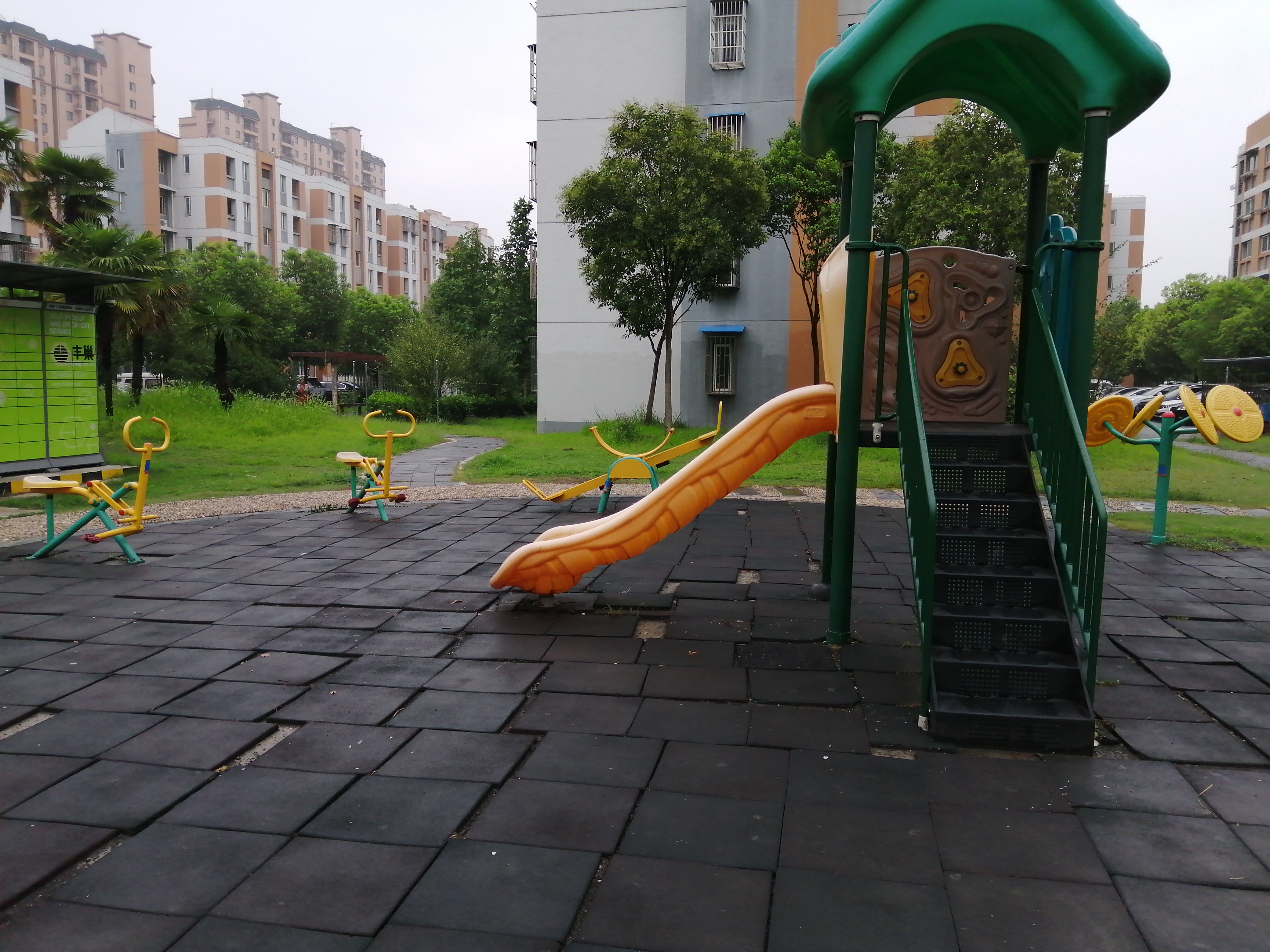 欣樂苑西苑健身點(diǎn)