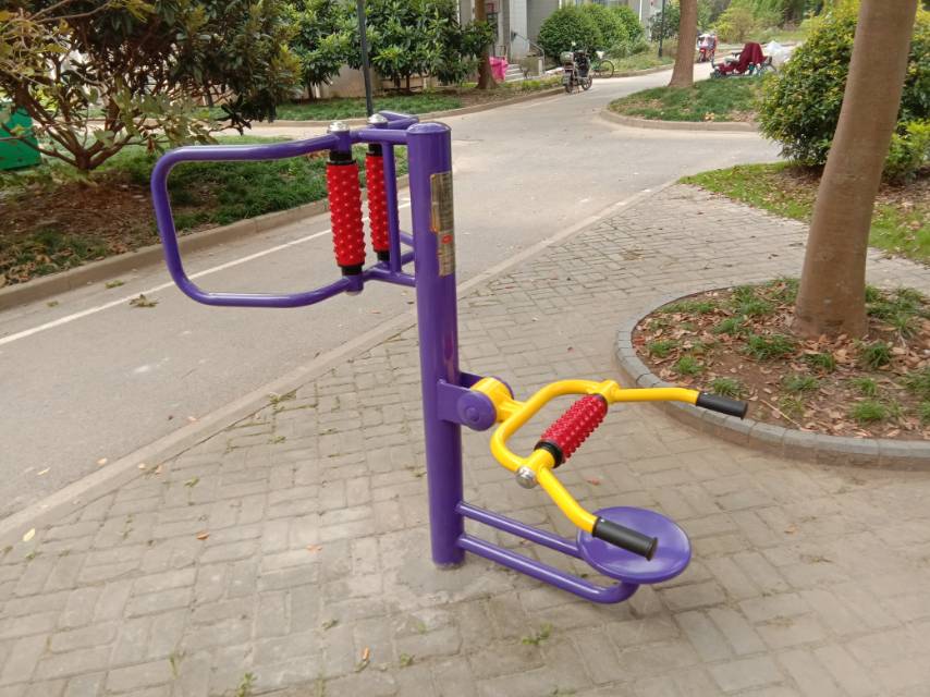 腰背按摩器 腰背按摩器