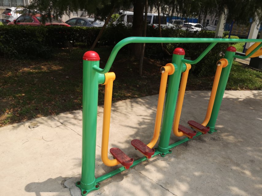 兩聯(lián)漫步機(jī)