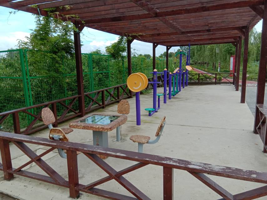 蔡浜村（籃球場）健身點(diǎn)