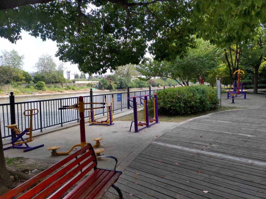 玉樹玉龍苑健身點