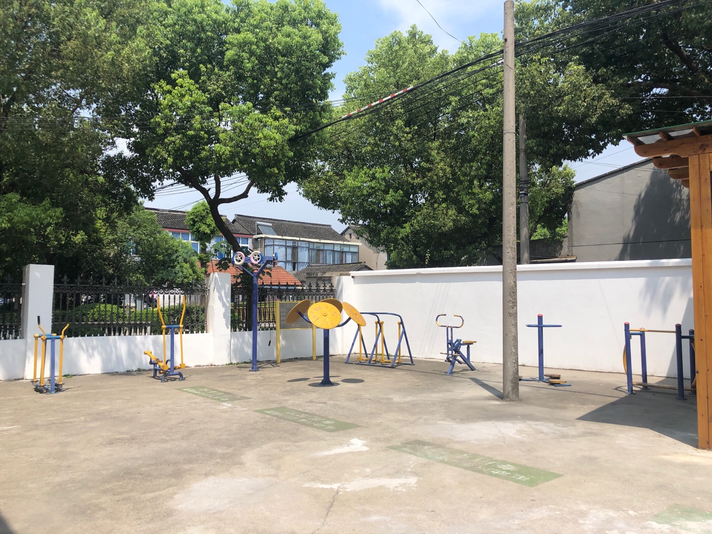 江橋鎮(zhèn)紅光村健身點(diǎn)