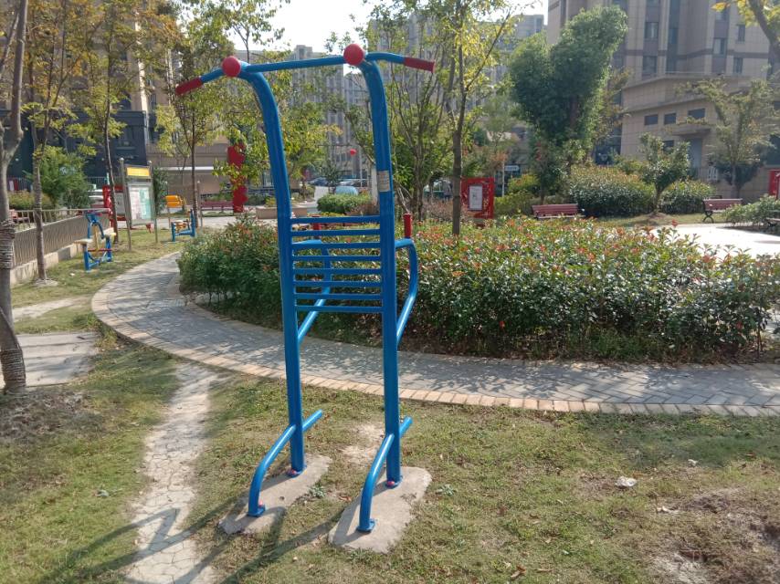 多功能訓(xùn)練器 多功能訓(xùn)練器