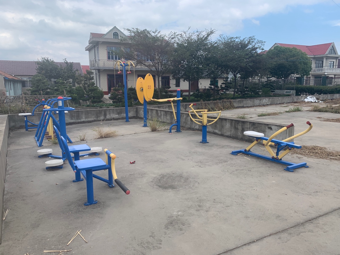 豎新鎮(zhèn)躍進村健身點三