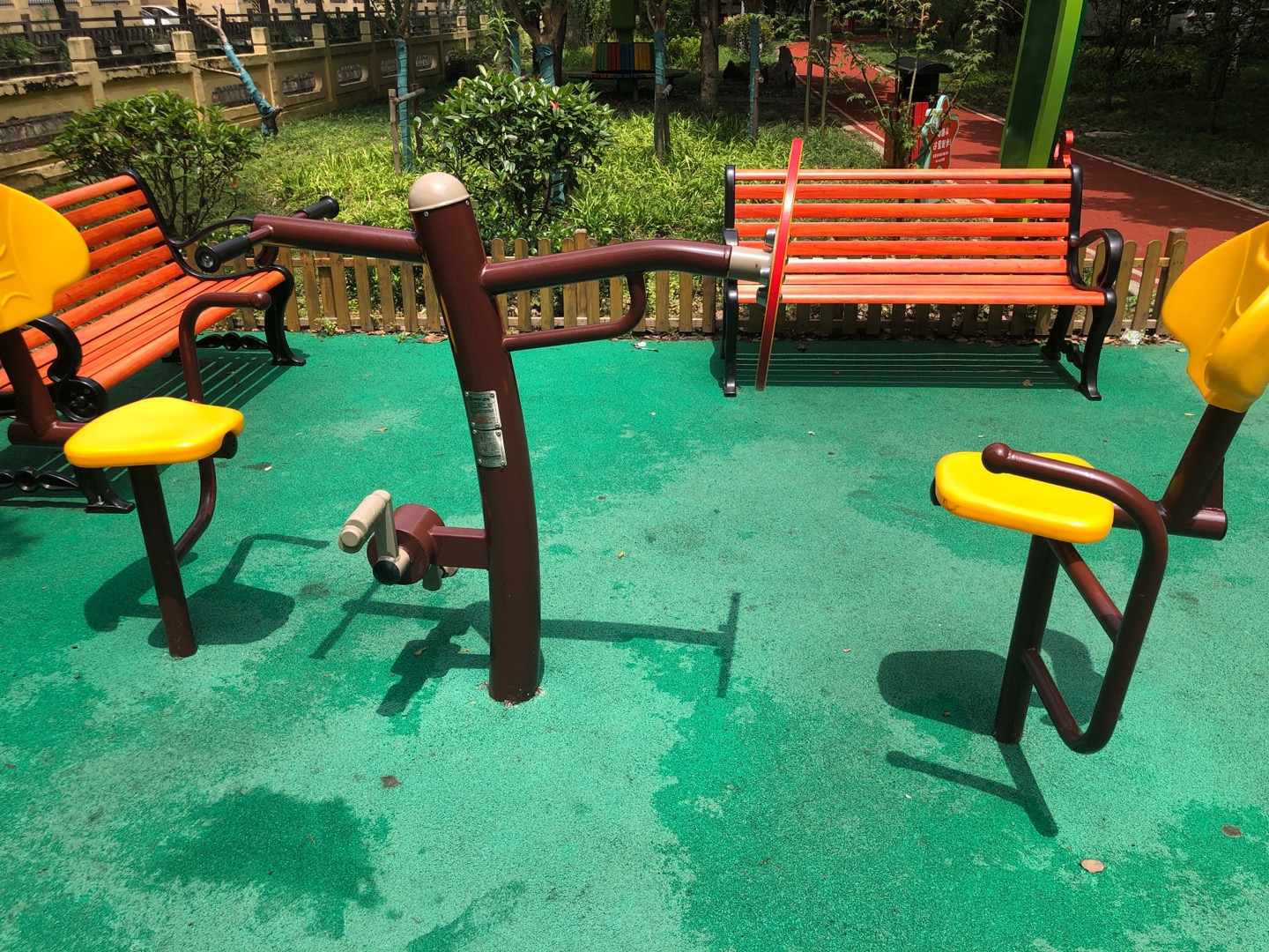 腳部轉(zhuǎn)動(dòng)臂力器 腳部轉(zhuǎn)動(dòng)臂力器