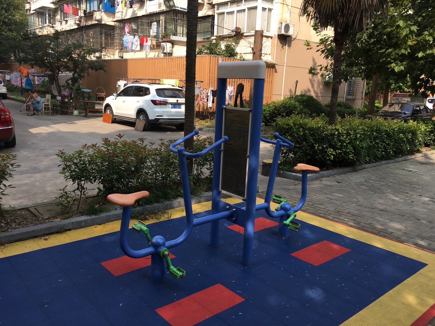 雙立柱健身車 雙立柱健身車