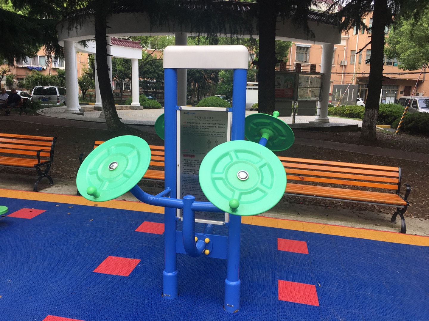 雙立柱太極揉推器 雙立柱太極揉推器