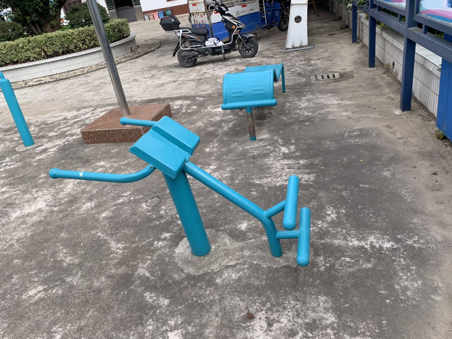 背肌訓(xùn)練器 背肌訓(xùn)練器