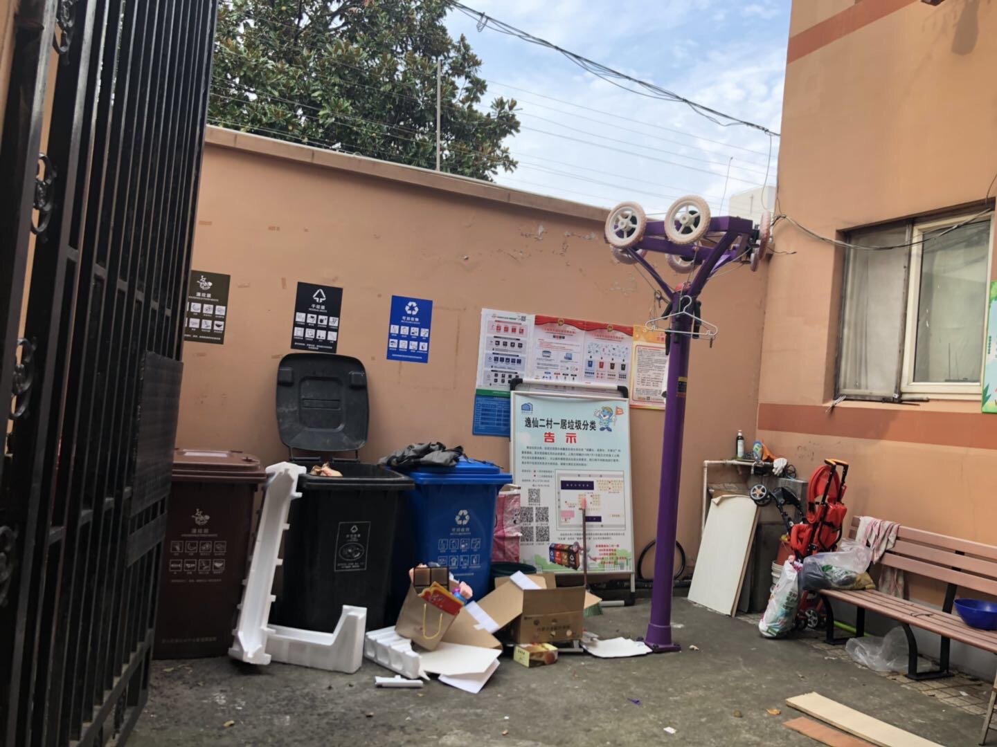 逸仙二村一居委健身苑點(diǎn)一